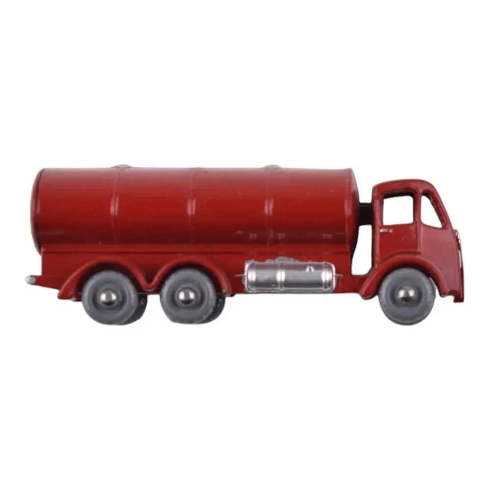Vintage 1958 Matchbox Lesney #11 Diecast Red Esso Petrol Tanker Gray Wheels
